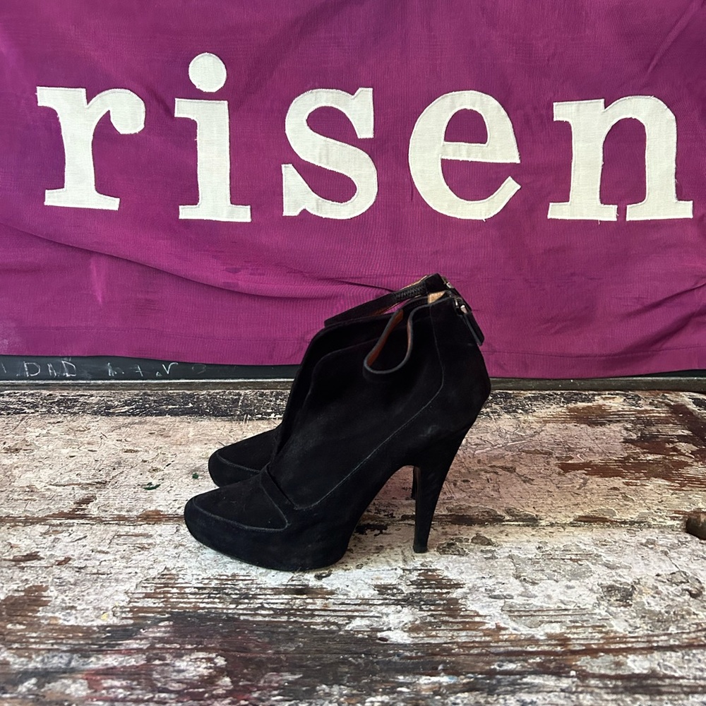 Givenchy Made In Italy Pumps 36.5